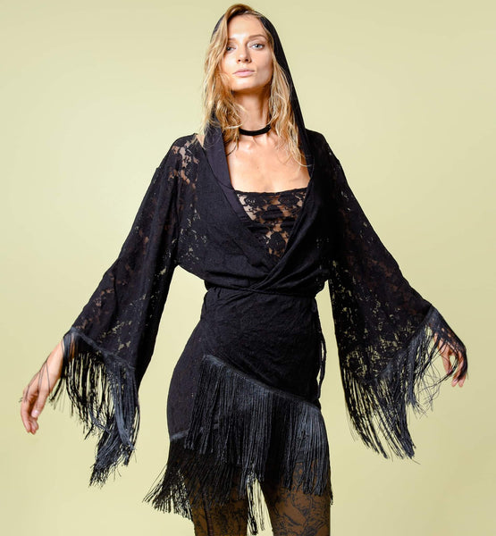 LACE W/FRINGES ON SLEEVES AND BOTTOM
